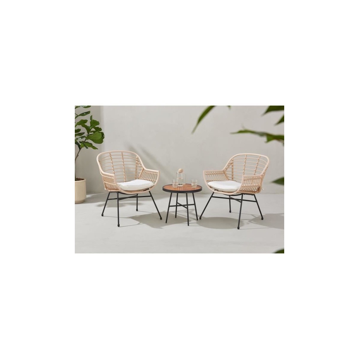 Salon de jardin SUMATRA : table basse + 2 fauteuils - Résine tressée écrue