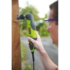 RYOBI - Multitool 200W - 10 000-20 000 osc/min - oscillation 3° - Livré en sac avec 2 lames, 1 plateau ponçage & abrasifs - R