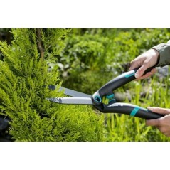 GARDENA Cisaille a haies PrecisionCut  Lames droites 180mm  Revetement anti-adhérence  Poignées ergo  Garantie 25 ans