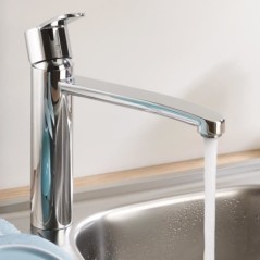 GROHE Robinet de cuisine évier Wave Cosmopolitan, robinet mousseur économique d'eau, robinet installation, nettoyage facile